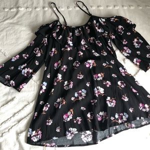Cute off the shoulder summer dress
